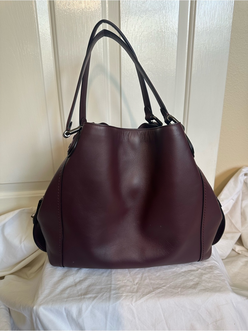 Coach Edie 31 Burgundy Leather Shoulder Bag - Picture 4 of 7